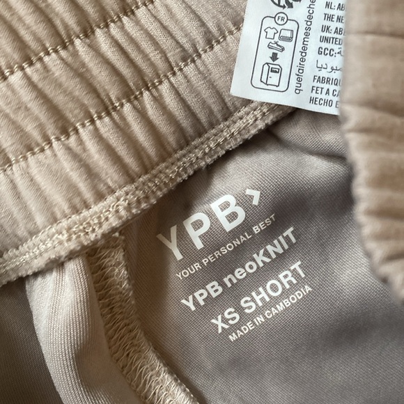 Abercrombie & Fitch Women's YPB neoKNIT Jogger in Sand | XS short. - Picture 3 of 5